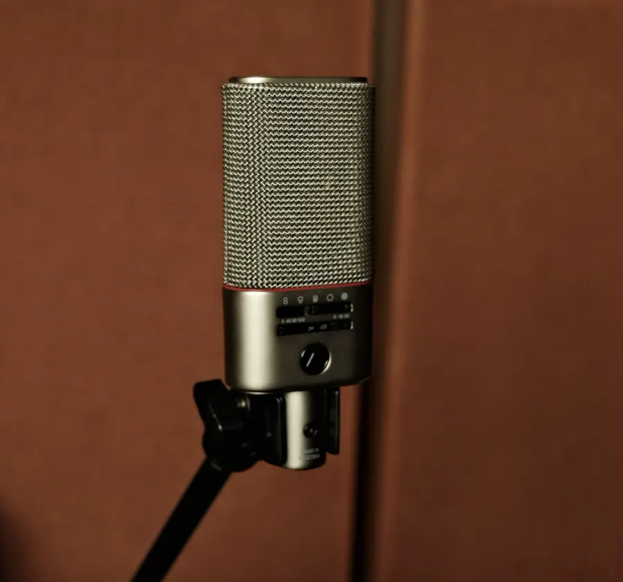 Condenser microphone